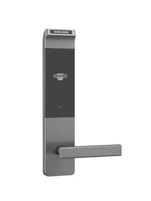 Déverrouillez la porte de l' hôtel avec un logiciel de gestion.